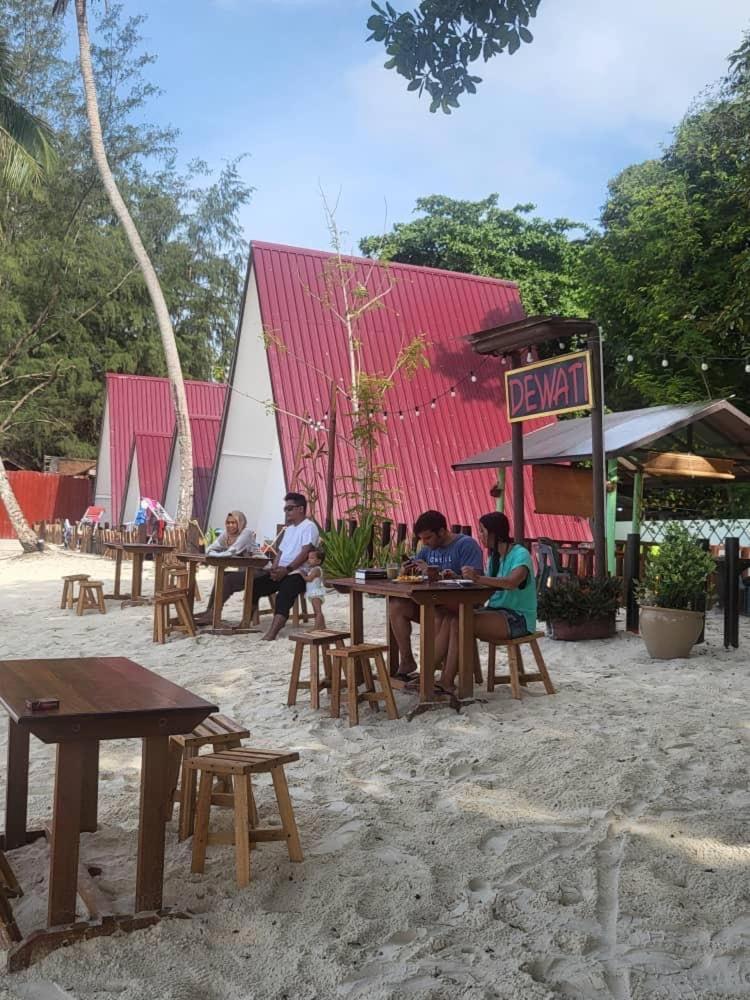 Dewati Roomstay B&B Lang Tengah Exterior foto