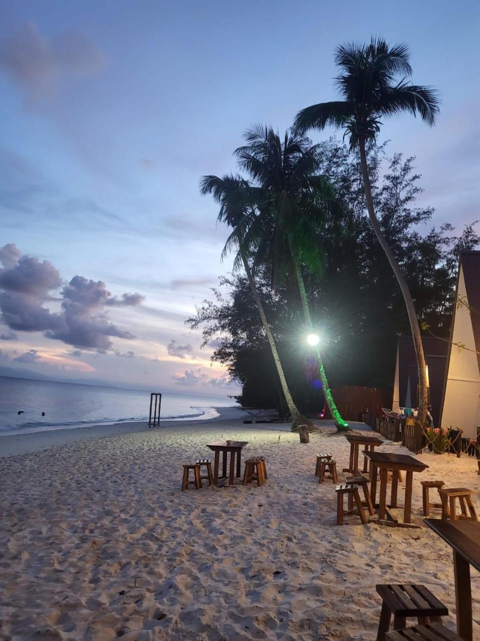 Dewati Roomstay B&B Lang Tengah Exterior foto